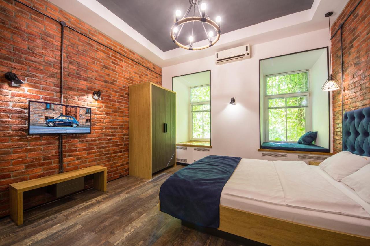 Loft Design Apartments On Desyatynnyi Ln, 7 Киев Экстерьер фото